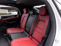 Porsche Cayenne Base Coupe AWD 2026