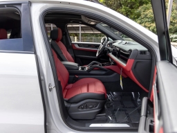 Porsche Cayenne Base Coupe AWD 2026