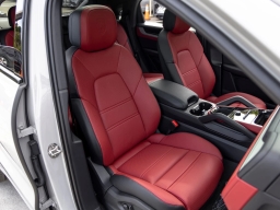 Porsche Cayenne Base Coupe AWD 2026