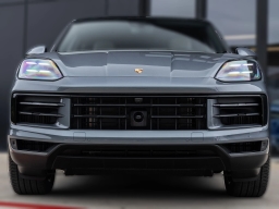 Porsche Cayenne Base Coupe AWD 2026