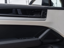 Porsche Cayenne Base Coupe AWD 2026