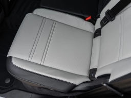Porsche Cayenne Base Coupe AWD 2026