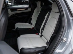 Porsche Cayenne Base Coupe AWD 2026