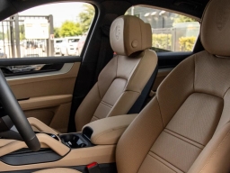 Porsche Cayenne Base Coupe AWD 2026