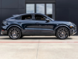 Porsche Cayenne Base Coupe AWD 2026