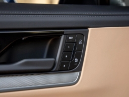 Porsche Cayenne Base Coupe AWD 2026