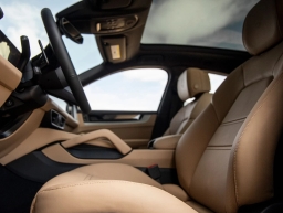 Porsche Cayenne Base Coupe AWD 2026