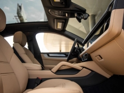 Porsche Cayenne Base Coupe AWD 2026