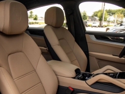 Porsche Cayenne Base Coupe AWD 2026