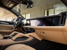 Porsche Cayenne Base Coupe AWD 2026
