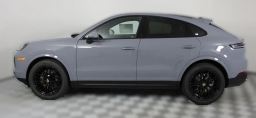 Porsche Cayenne Base Coupe AWD 2026