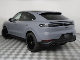 Porsche Cayenne Base Coupe AWD 2026