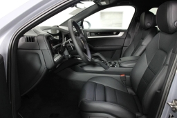 Porsche Cayenne Base Coupe AWD 2026