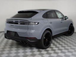 Porsche Cayenne Base Coupe AWD 2026