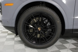 Porsche Cayenne Base Coupe AWD 2026