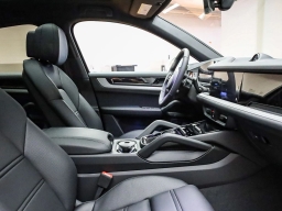 Porsche Cayenne Base Coupe AWD 2026