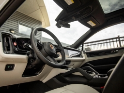 Porsche Cayenne Base Coupe AWD 2026