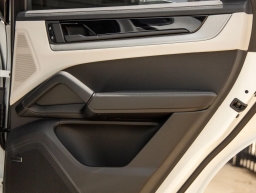 Porsche Cayenne Base Coupe AWD 2026