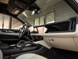 Porsche Cayenne Base Coupe AWD 2026
