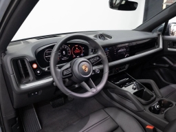Porsche Cayenne Base Coupe AWD 2026