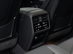 Porsche Cayenne Base Coupe AWD 2026