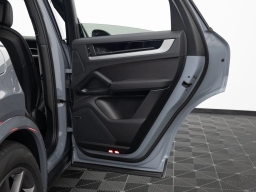 Porsche Cayenne Base Coupe AWD 2026