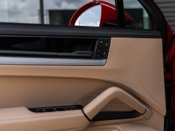 Porsche Cayenne Base Coupe AWD 2026