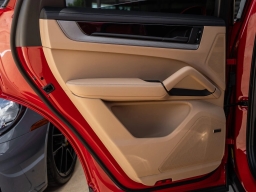 Porsche Cayenne Base Coupe AWD 2026