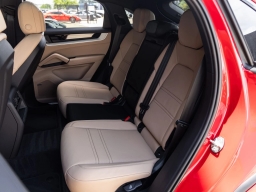 Porsche Cayenne Base Coupe AWD 2026