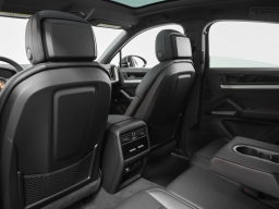 Porsche Cayenne Base Coupe AWD 2026