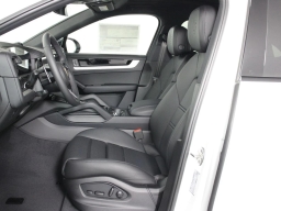 Porsche Cayenne Base Coupe AWD 2026