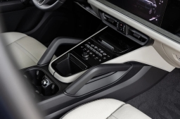 Porsche Cayenne Base Coupe AWD 2026