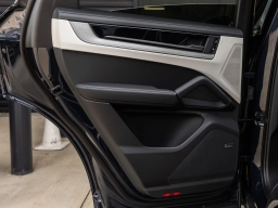 Porsche Cayenne Base Coupe AWD 2026