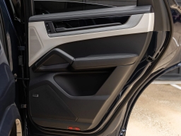 Porsche Cayenne Base Coupe AWD 2026