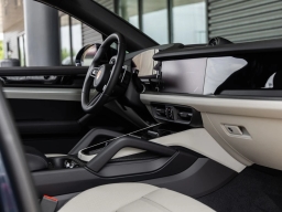 Porsche Cayenne Base Coupe AWD 2026