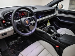 Porsche Cayenne Base Coupe AWD 2026