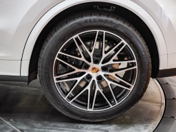 Porsche Cayenne Base Coupe AWD 2026