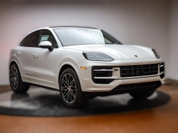 Porsche Cayenne Base Coupe AWD 2026