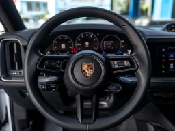 Porsche Cayenne Base Coupe AWD 2026