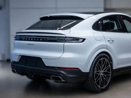 Porsche Cayenne Base Coupe AWD 2026