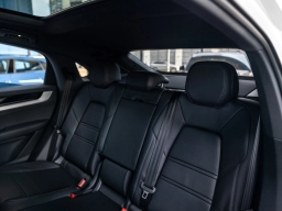 Porsche Cayenne Base Coupe AWD 2026