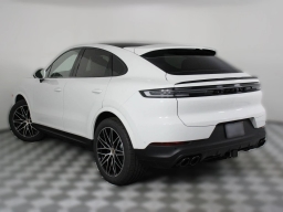 Porsche Cayenne Base Coupe AWD 2026