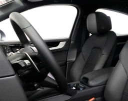 Porsche Cayenne Base Coupe AWD 2026