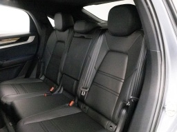 Porsche Cayenne Base Coupe AWD 2026