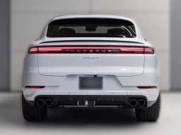 Porsche Cayenne Base Coupe AWD 2026