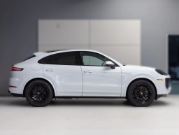 Porsche Cayenne Base Coupe AWD 2026