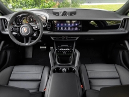 Porsche Cayenne Base Coupe AWD 2026