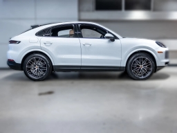 Porsche Cayenne Base Coupe AWD 2026