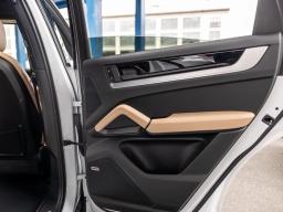 Porsche Cayenne Base Coupe AWD 2026