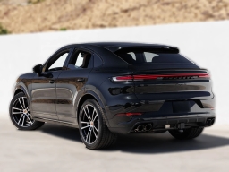 Porsche Cayenne Base Coupe AWD 2026